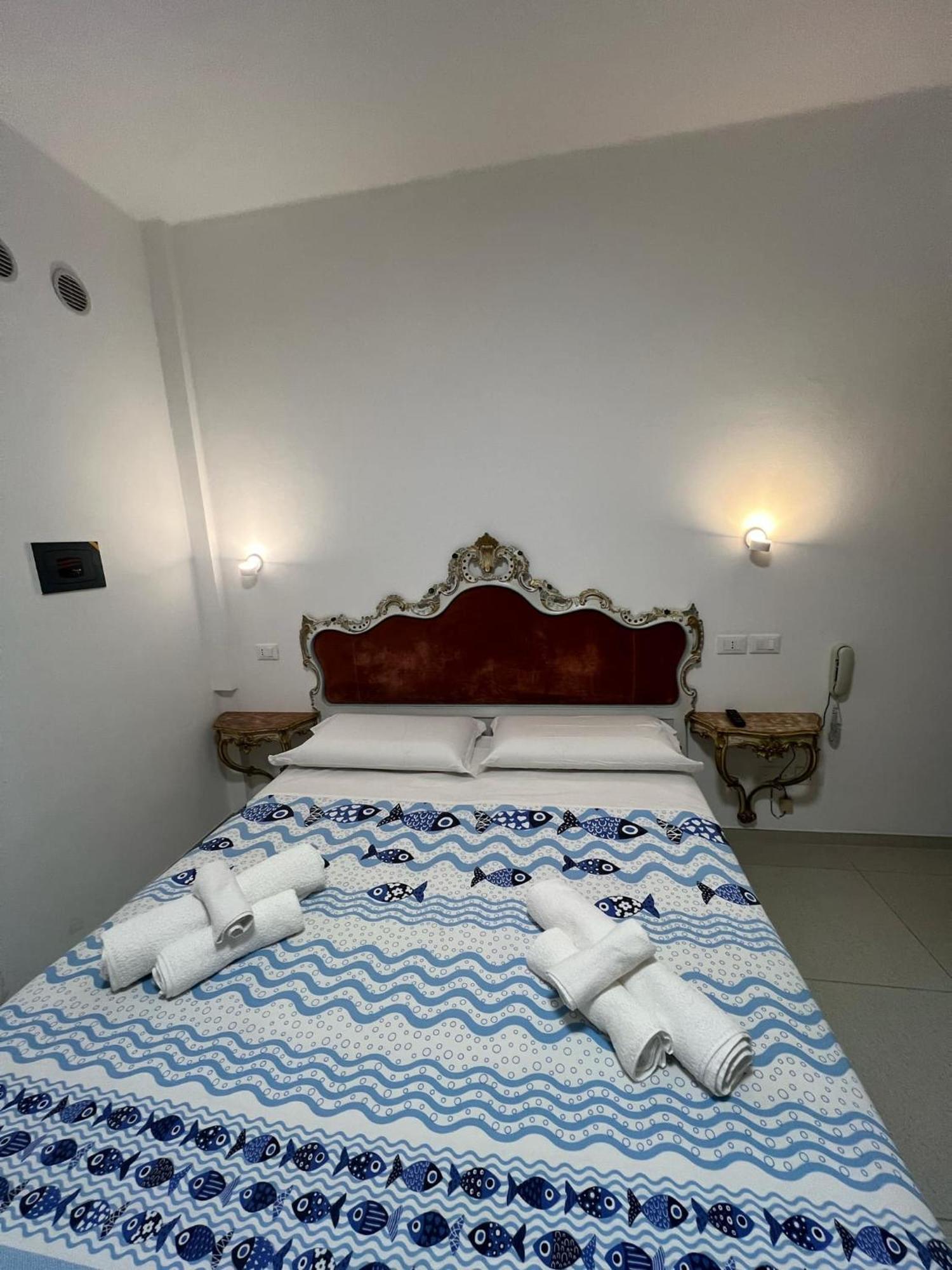 Bike Hotel Oasi Finale Ligure Exteriör bild